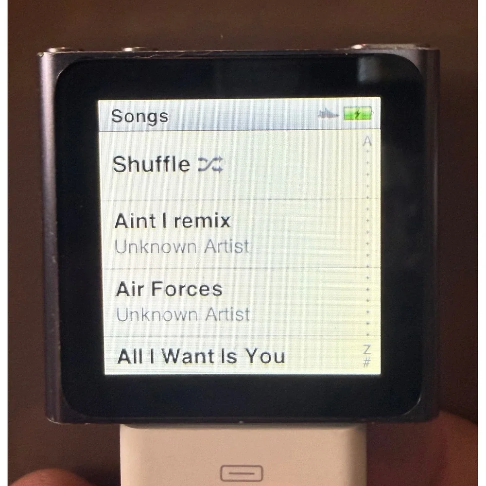 Apple iPod Nano A1366 8gb Graphite Gray - Works -‎ NEEDS BATTERY!